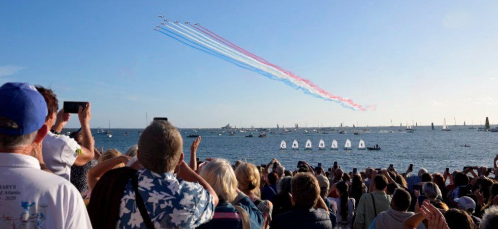 20 000 personnes et 150 bateaux pour dire merci à Charlie Dalin
