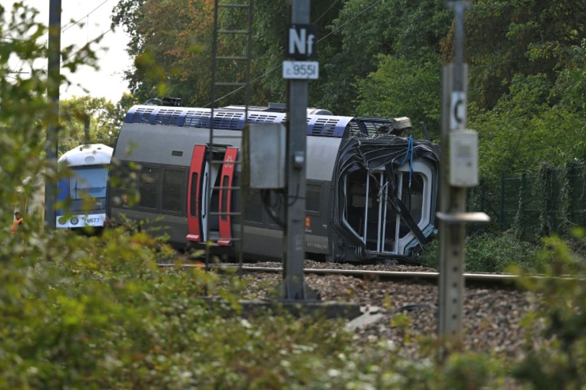 Un bout de rail au cœur de l'enquête sur le déraillement près de Rouen