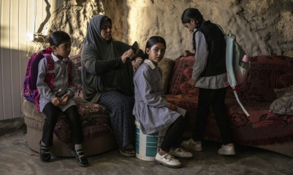 Dans une grotte de Cisjordanie, cette famille palestinienne a reconstruit sa vie après la démolition de sa maison
