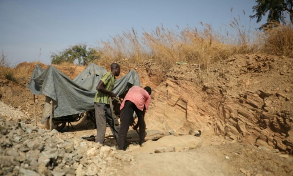 Trente-sept morts en détention au Nigeria, une enquête ouverte sur des mineurs artisanaux