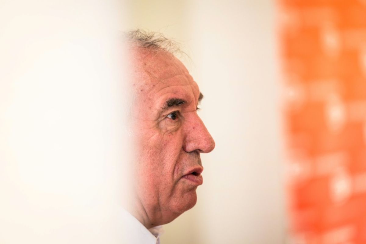 François Bayrou rejugé pour détournement de fonds européens, un an après Matignon