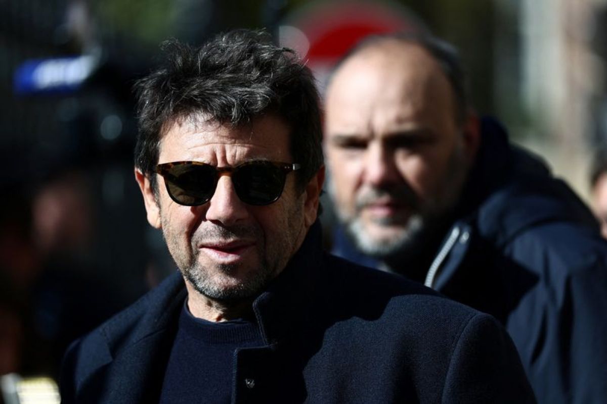 Patrick Bruel annule sa tournée et se retire face à la polémique