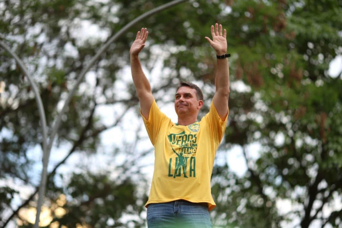 Flavio Bolsonaro, l'héritier qui défie Lula malgré les ombres du père
