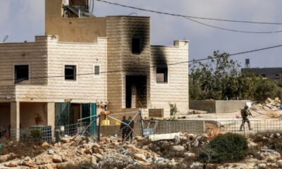 Des colons déferlent sur un village palestinien pour bloquer le retour d'une famille chez elle