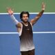 Carlos Alcaraz se surprend et file en huitièmes de l'US Open