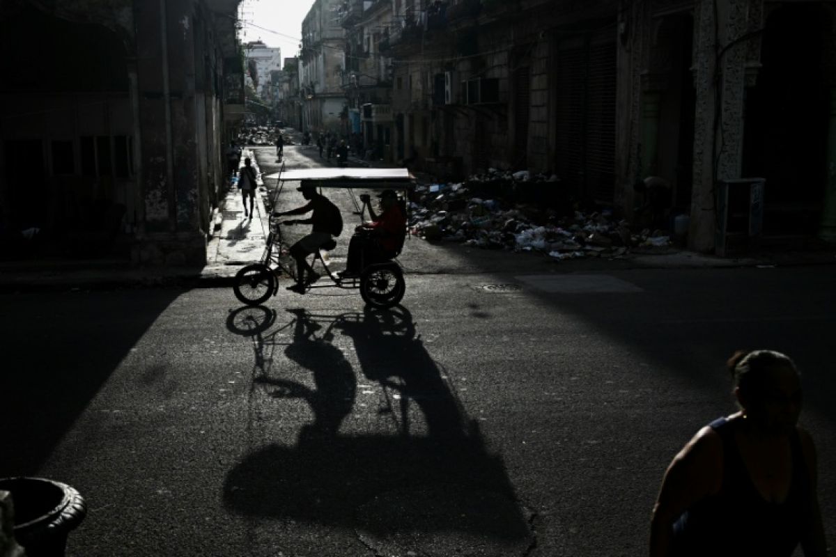 Cuba replonge dans le noir, septième panne générale depuis janvier