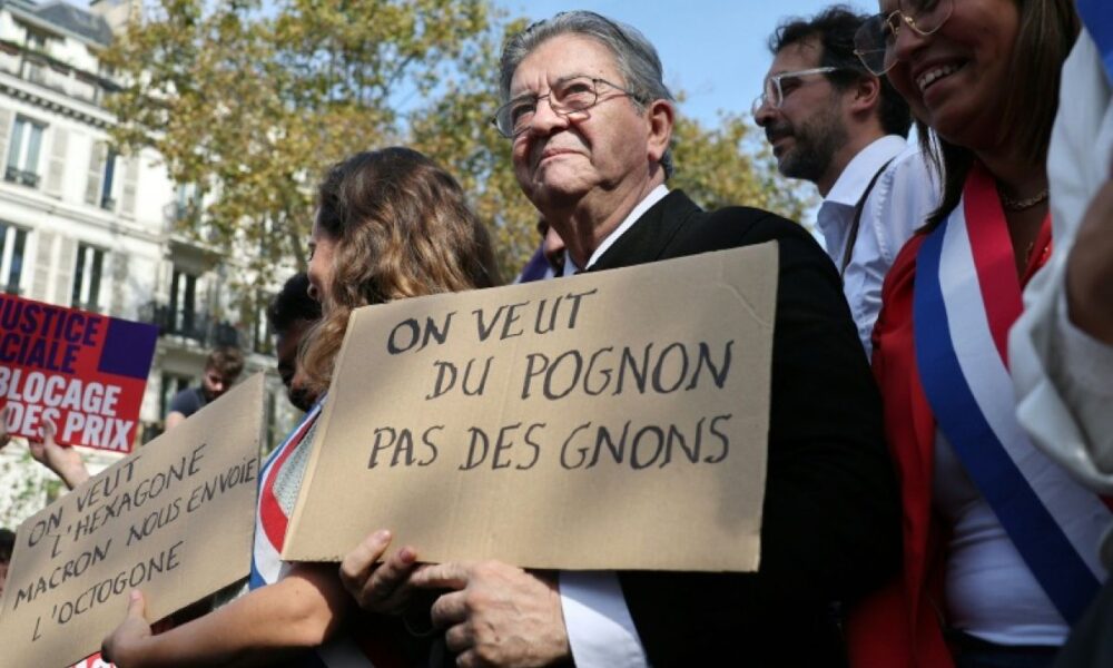Mélenchon envoie ses troupes soutenir les lycéens en colère