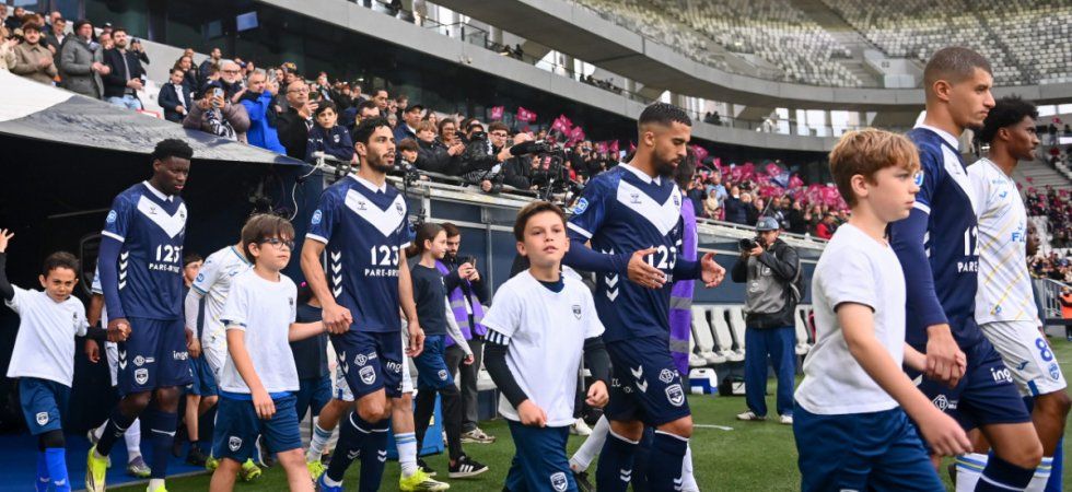 Les joueurs bordelais étranglés par le silence avant la chute du club
