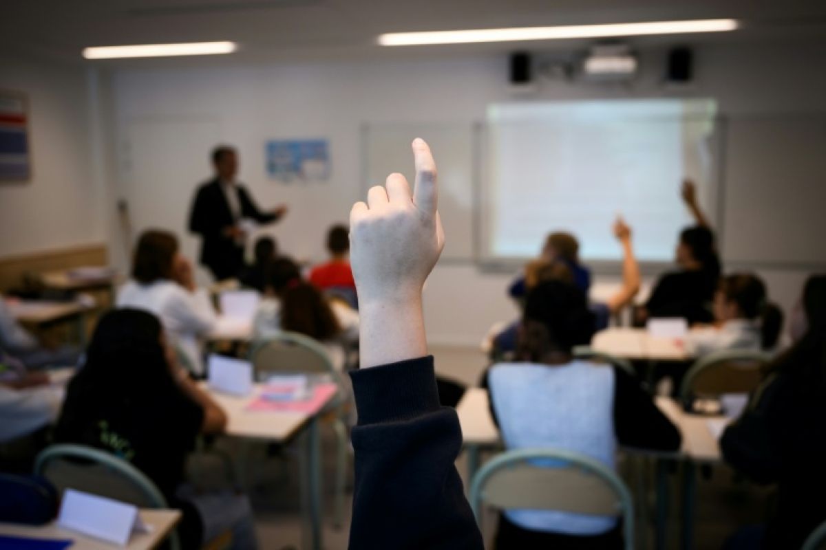 Mal payés, mal logés, les profs descendent dans la rue
