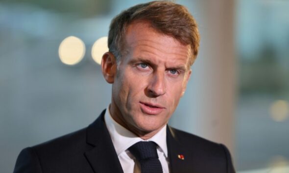 Emmanuel Macron à Saint-Pierre-et-Miquelon pour dire tout haut ce que personne ne devrait avoir à répéter