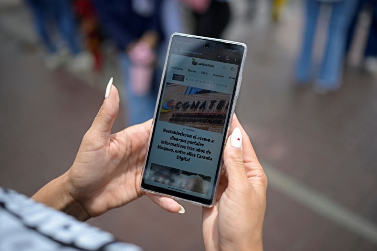 Le Venezuela rouvre enfin l'accès à des médias bloqués depuis des années