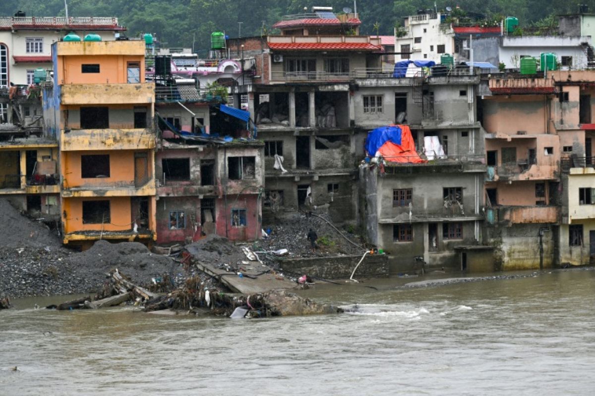 Au Népal, les survivants de la crue n'ont plus rien et attendent que le monde les entende