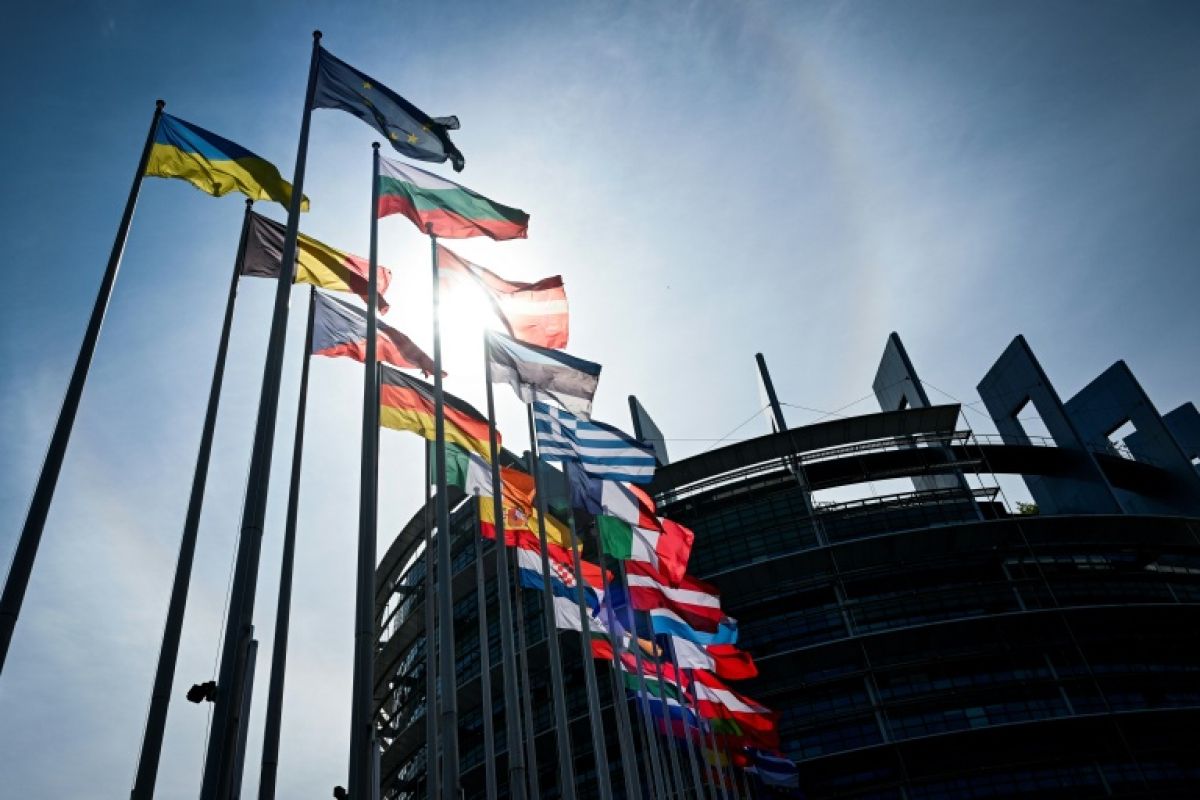 Une expo anti-IVG s'installe au Parlement européen, la gauche demande son démontage