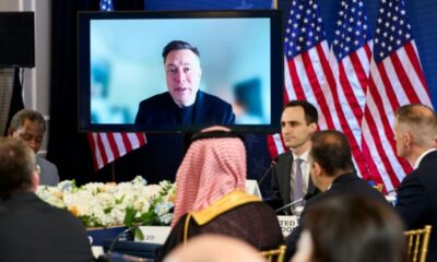 Elon Musk défend une IA sans entraves et charge les règles européennes