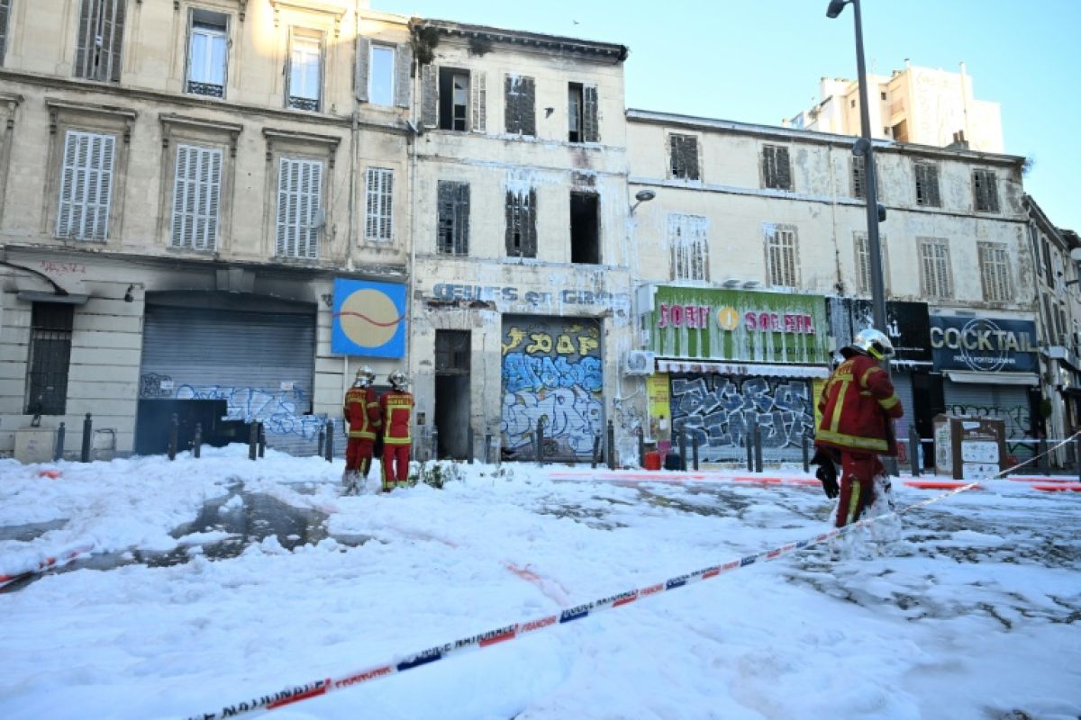 Un incendie ravage le Marché du Soleil, ce temple marseillais de la contrefaçon déjà condamné à fermer