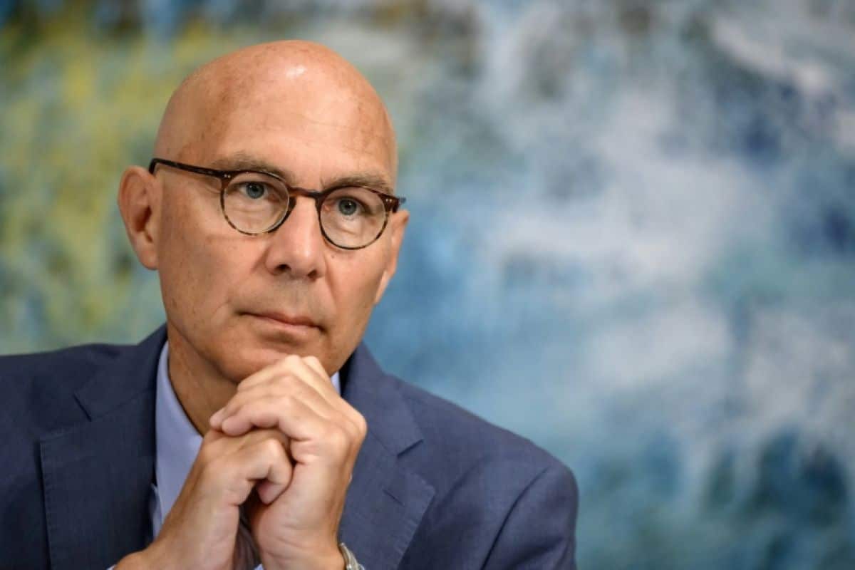 Des IA capables de mentir et de forcer leur cage poussent l'ONU à réclamer des règles d'urgence