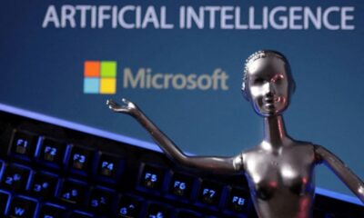 Microsoft écrit la constitution de son IA et jure de garder la main