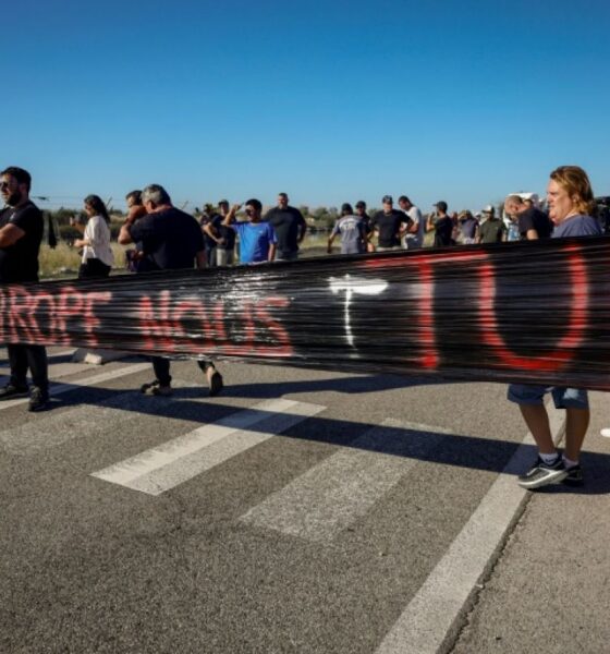 Les pêcheurs délogés du dépôt pétrolier de Fos-sur-Mer, le gouvernement promet une rencontre