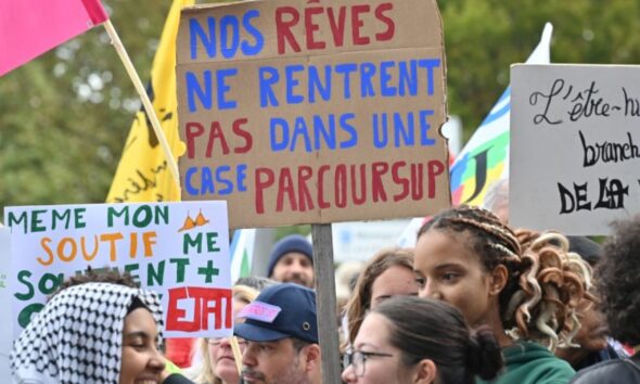 Un mois de mobilisation et l'exécutif promet du concret à la jeunesse