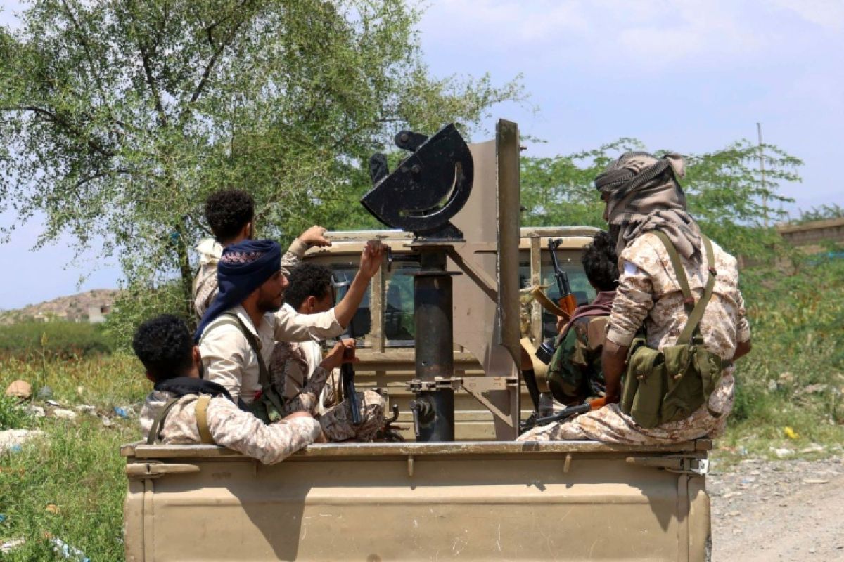 Ryad fait décoller cent avions pour repousser les Houthis au Yémen