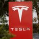 Tesla tient bon malgré un bénéfice en recul et une fusion avec SpaceX en ligne de mire