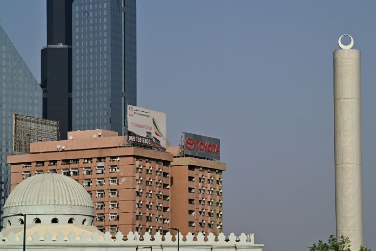 Le vieux Toyota Building s’efface pour laisser place au Dubaï de verre