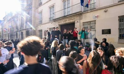 Élèves, gilets jaunes et syndicats unissent leurs colères dans la rue