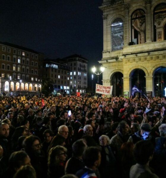 Après l'attaque de Trappes, Lyon et Marseille disent non à la banalisation du racisme