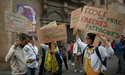 Des parents s'improvisent gardiens des lycéens en colère