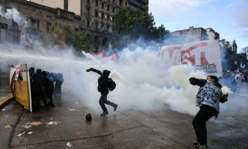 L'université publique argentine, cinquième round face aux coupes de Javier Milei