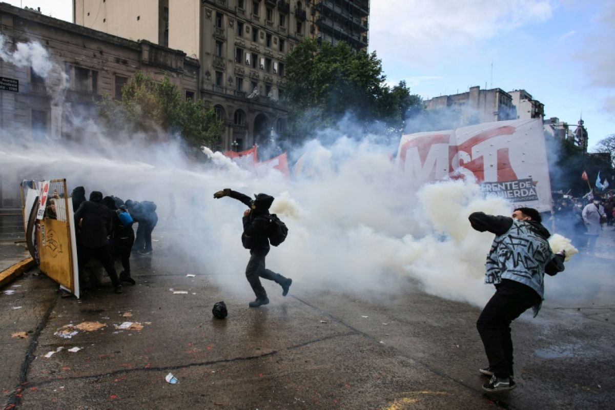 L'université publique argentine, cinquième round face aux coupes de Javier Milei