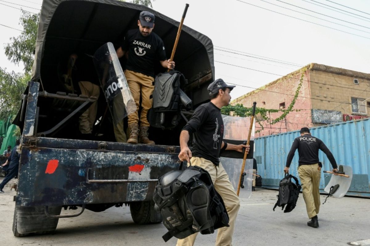 Le Pakistan reprend la main sur le fief d'Imran Khan