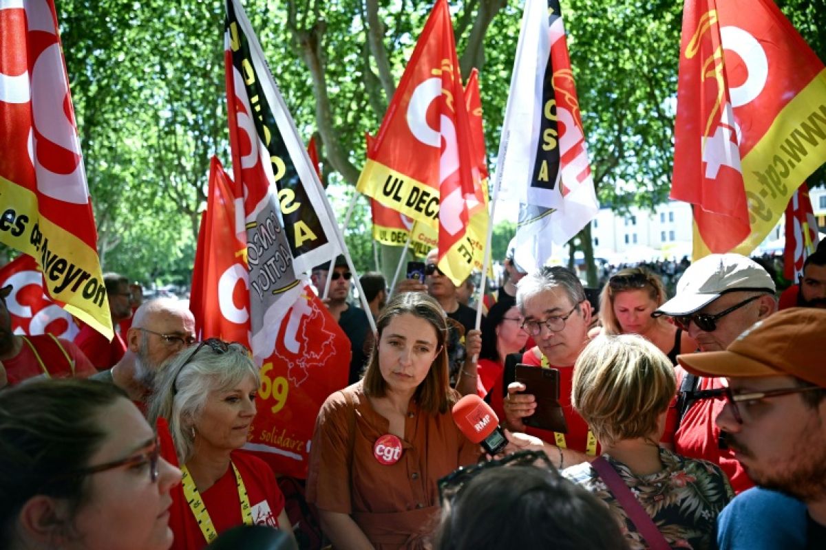 La CGT déploie ses militants pour protéger les lycéens en manif