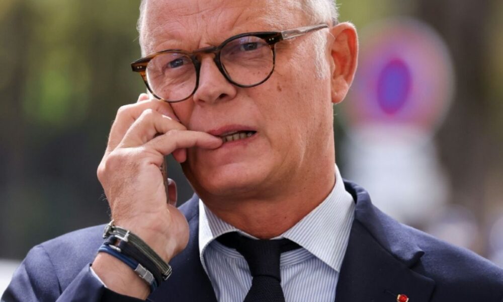 Un peu de sueur, pas de larmes. Le grand oral d'Édouard Philippe pour convaincre