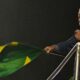Lula garde le Brésil à gauche, Flavio Bolsonaro refuse sa défaite