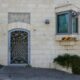 Jérusalem-Est, Israël ferme le consulat britannique mais laisse sept diplomates en poste