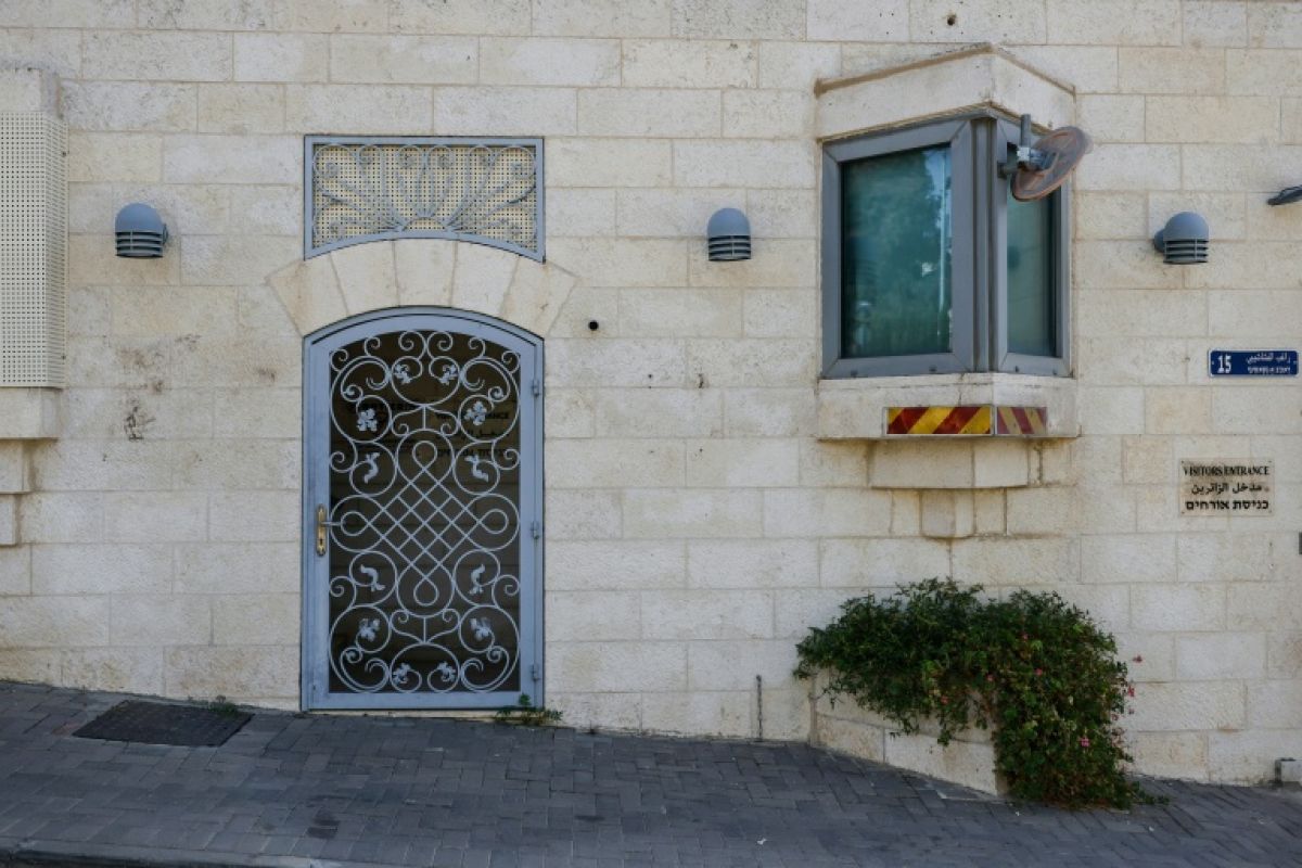 Jérusalem-Est, Israël ferme le consulat britannique mais laisse sept diplomates en poste