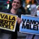 Des fans français de Milei rêvent d'importer sa tronçonneuse