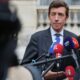 Le ministre de l’Éducation promet protection et écoute aux lycéens