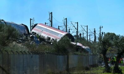 Deux trains se percutent en Espagne et font au moins 30 morts