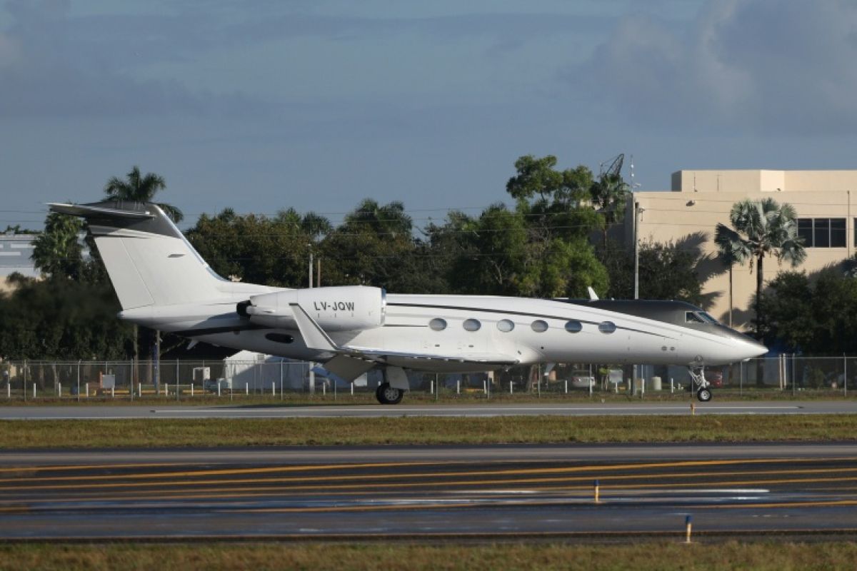 Un intermédiaire a payé le jet de Flavio Bolsonaro depuis les États-Unis