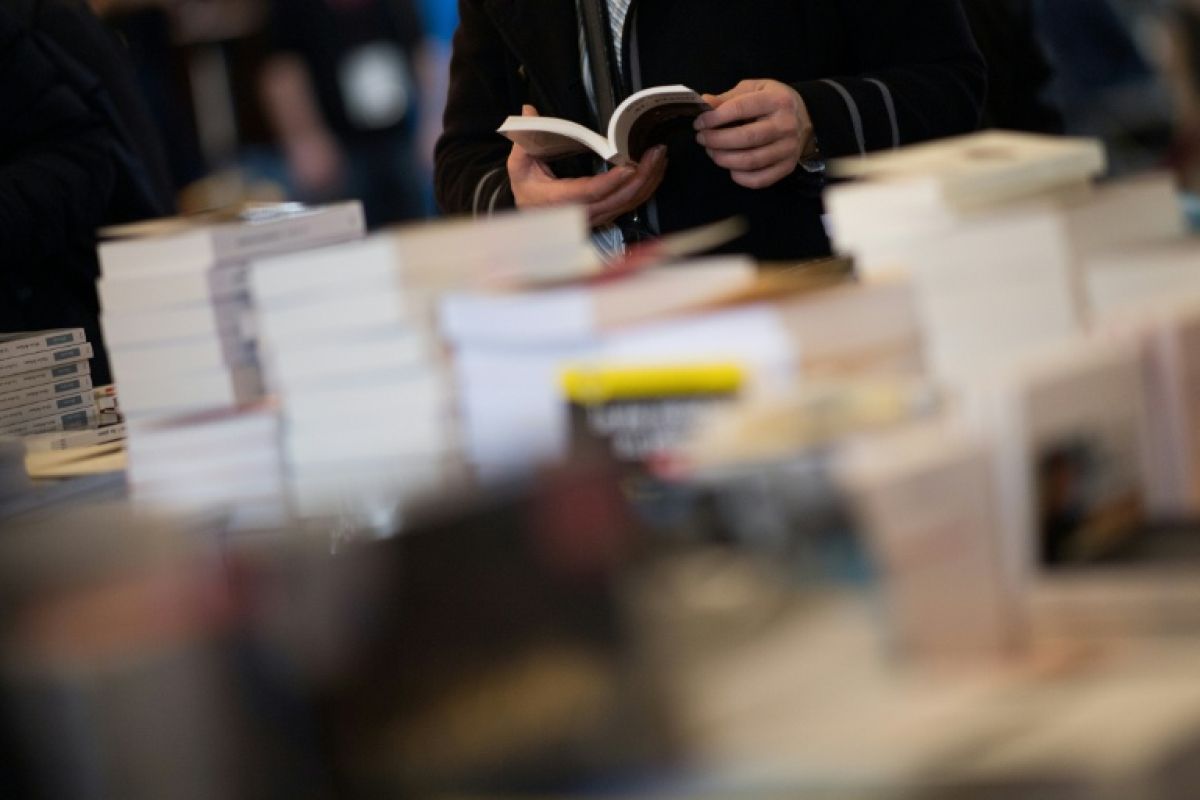 Paris perd des boutiques mais voit fleurir les salles de sport