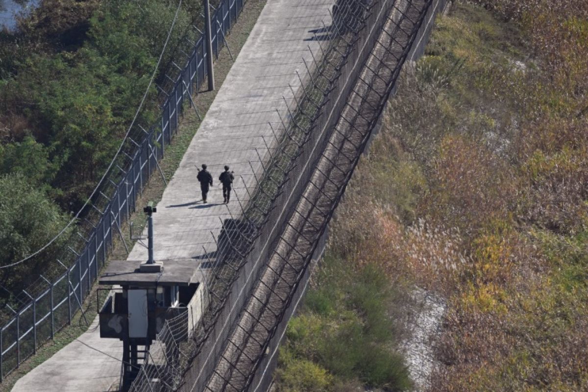 Séoul tend la main à Pyongyang pour caler la frontière et éviter les accrochages