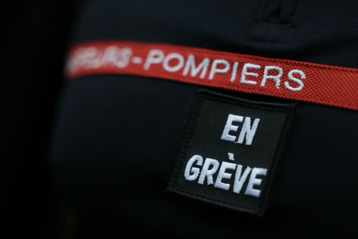 Les pompiers professionnels prolongent la grève jusqu'au 4 décembre