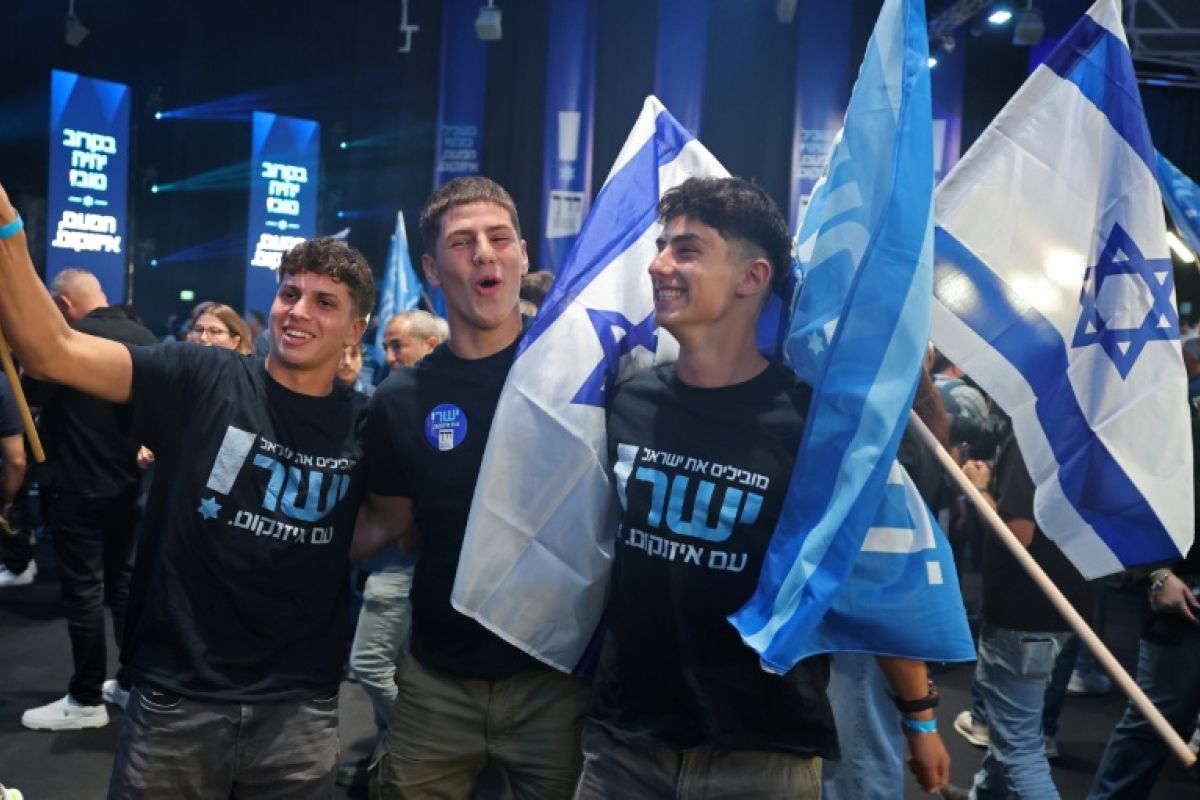 Deux prétendants, aucune majorité, Israël entre en tractations
