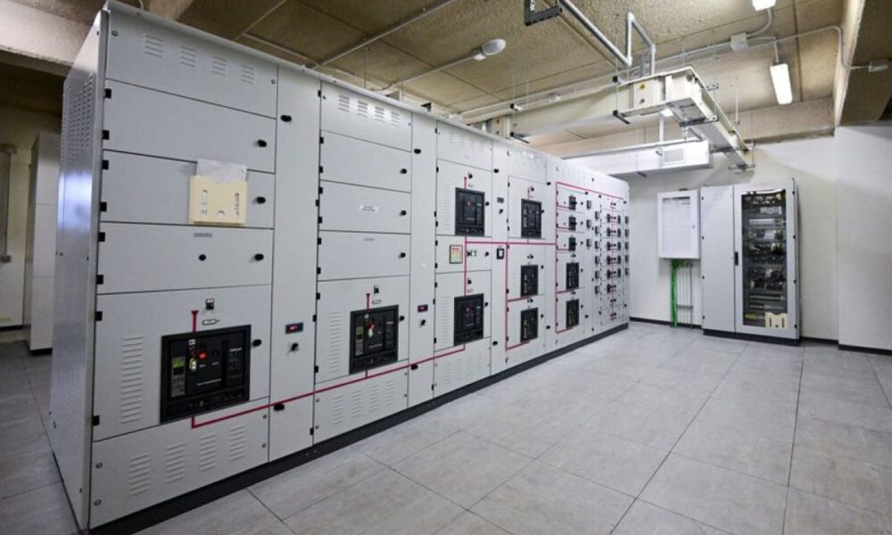 Rexel remonte encore ses prévisions, porté par les data centers et l’électrification