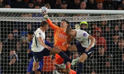 La boulette de Penders offre le derby à Tottenham et fait tomber Chelsea