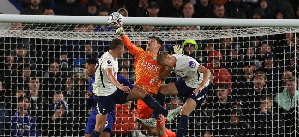 La boulette de Penders offre le derby à Tottenham et fait tomber Chelsea