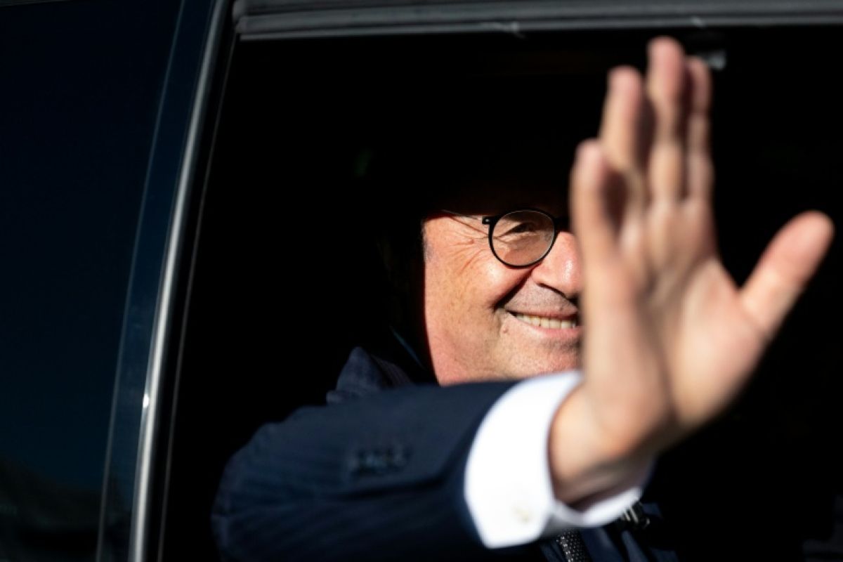 François Hollande voit en Barack Obama le modèle à suivre pour son retour
