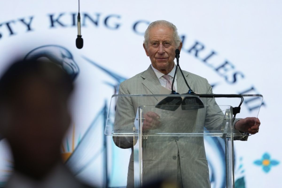 Aux Caraïbes, Charles III reconnaît les plaies de l’esclavage